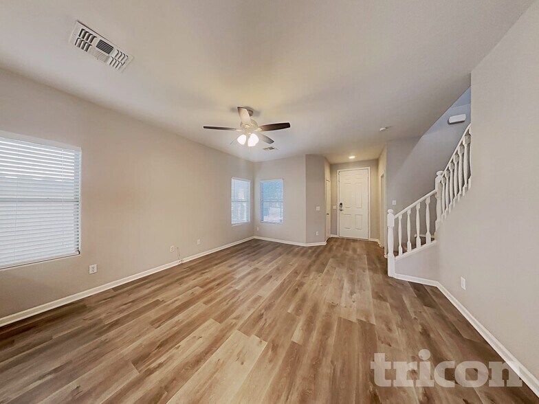 Building Photo - 17102 N 185th Ln