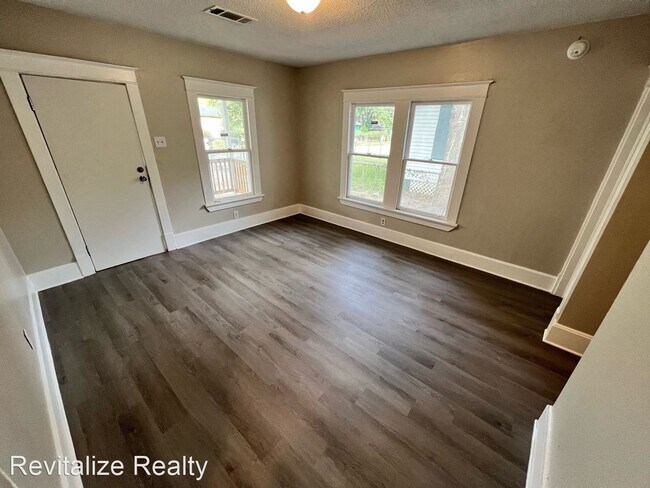 Building Photo - 3 br, 2 bath House - 1253 Cottrell Street
