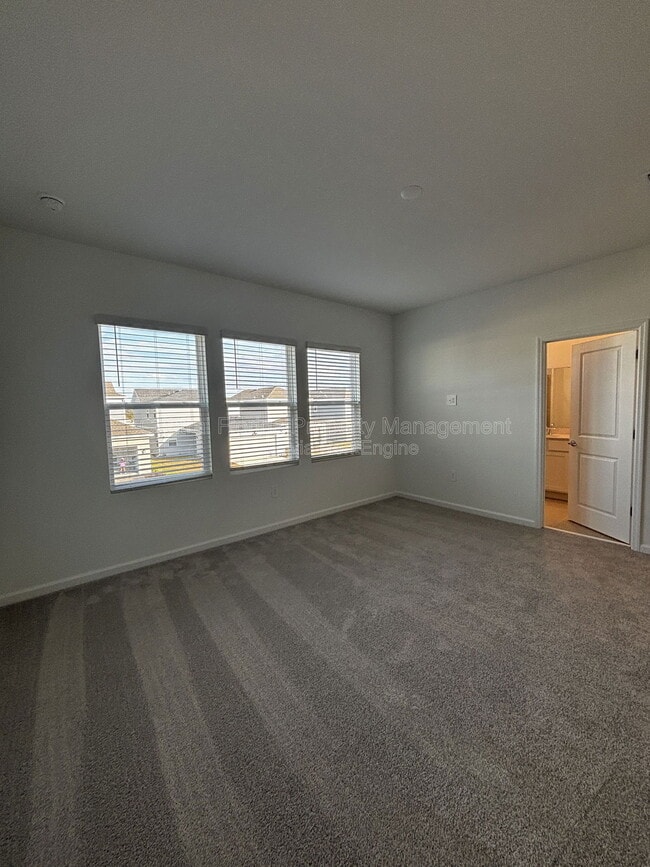 Building Photo - 7429 Ivy Tendril Ave