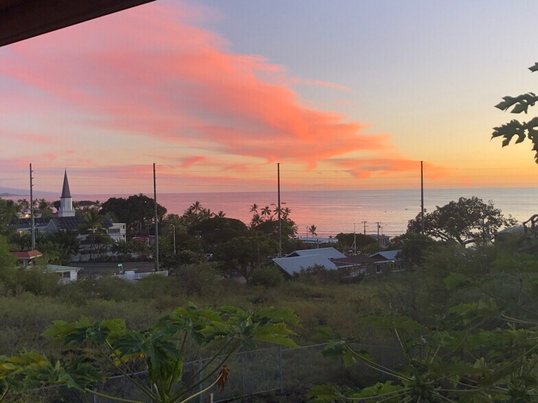 Building Photo - 75-5648-5648 Ololi Rd