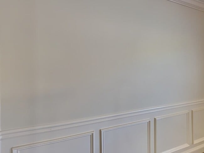 Building Photo - You'll want to see this home for yourself!