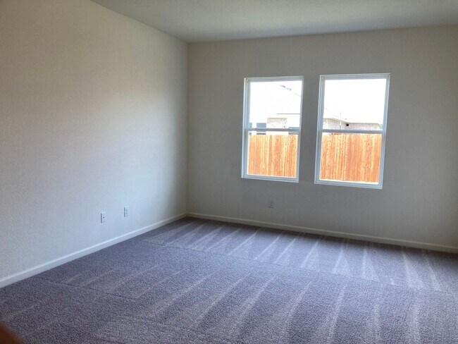 Building Photo - 3 Bedroom 2 Bath 1 Story-House for Lease i...
