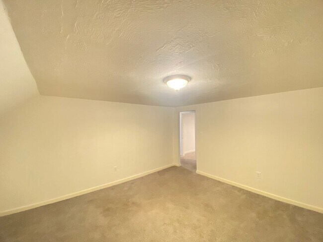 Building Photo - 94 Millville St