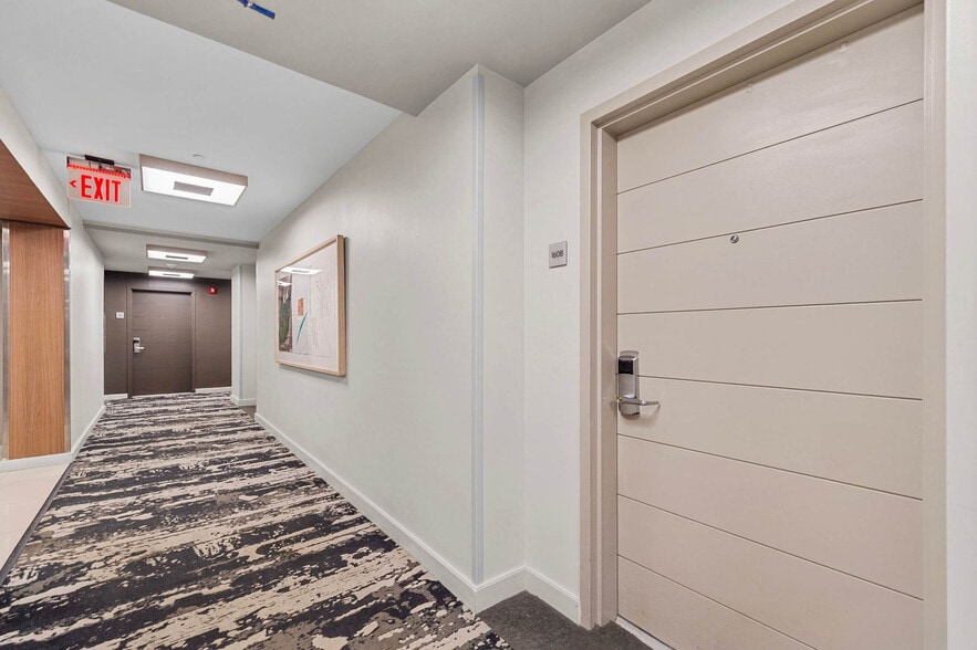 Building Photo - 2889 McFarlane Rd