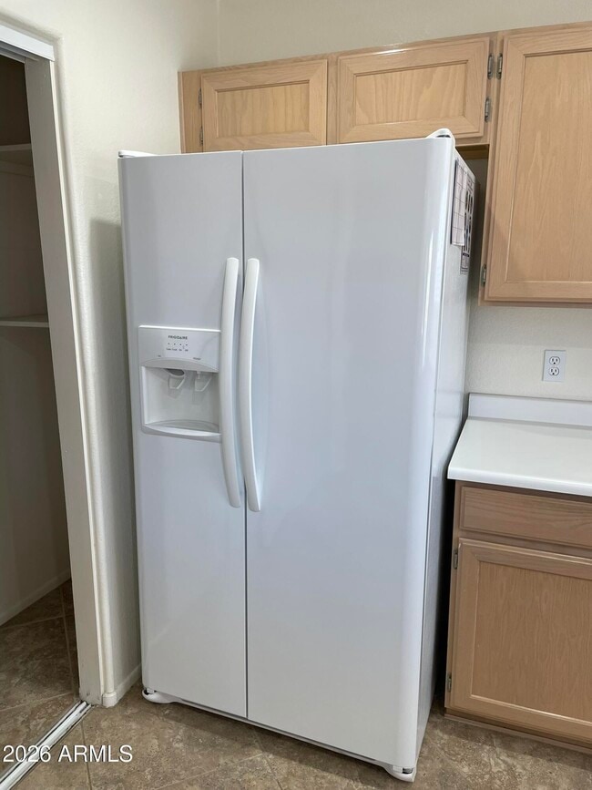 Building Photo - 3349 W Abraham Ln