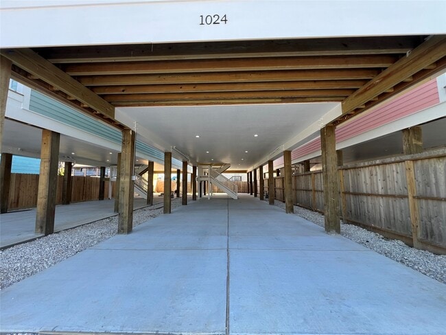 Building Photo - 1024 62nd St