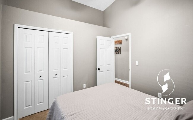 Building Photo - 16 Brindlewood Dr