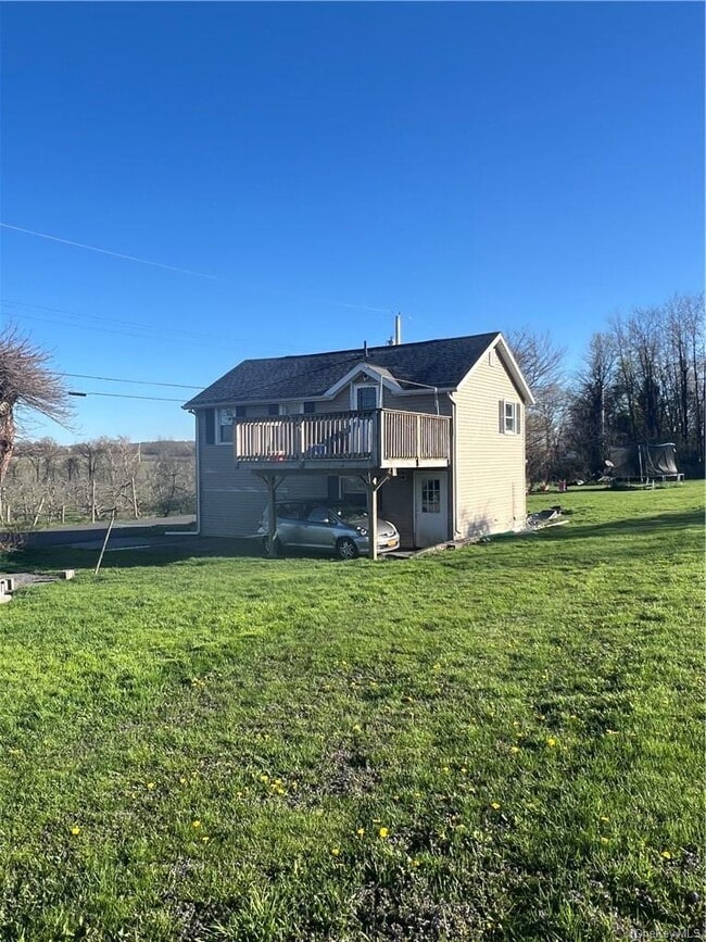 Primary Photo - 10 Mulberry Ln