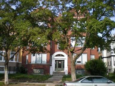 Primary Photo - 102-104 S Parkside Ave