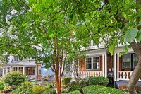 Building Photo - 3 Bed 2 Bath - Glover Park Row Home - Fini...