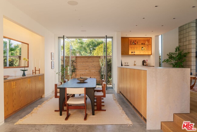 Building Photo - 2801 Sanborn Ave