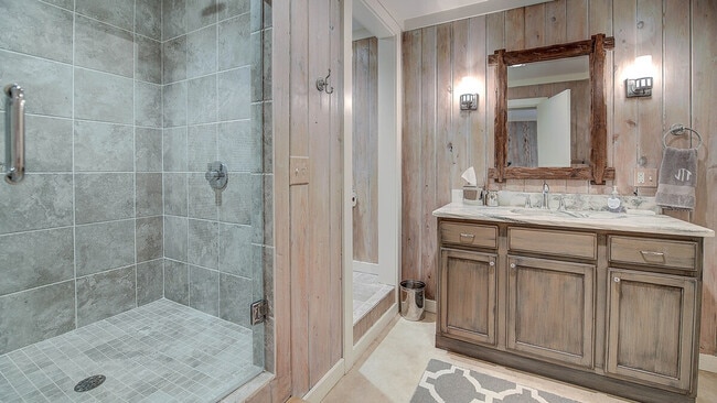 Building Photo - 38 Leeward Ct