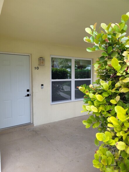 Front Door - 1012 SE 15th St