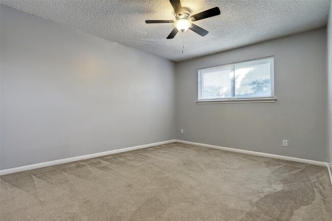 Building Photo - 10458 Hammerly Blvd