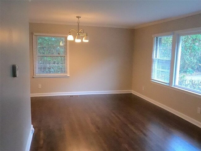 Building Photo - 817 Gertrude Pl NW