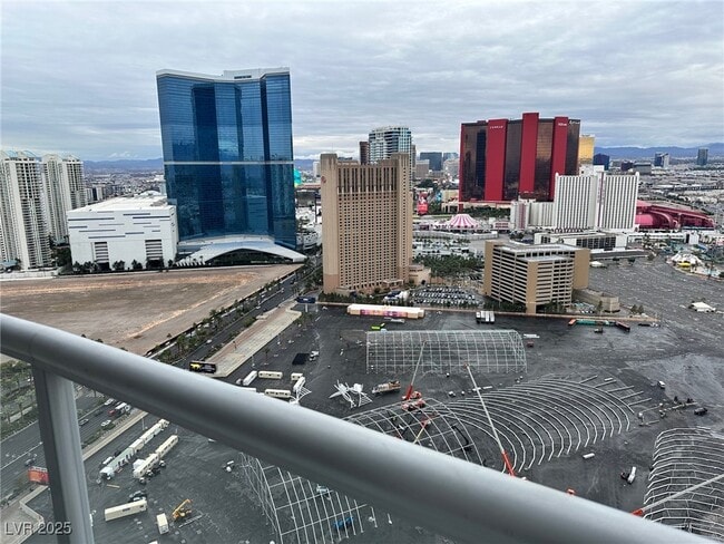 Building Photo - 200 W Sahara Ave