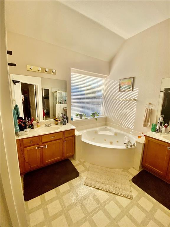 Building Photo - 15802 Garrison Cir