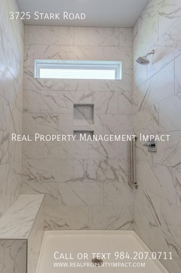 Building Photo - 3725 Stark rd