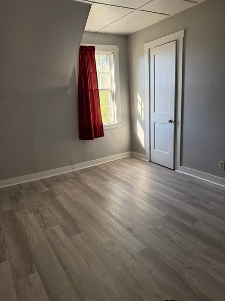 Building Photo - 56 Long St