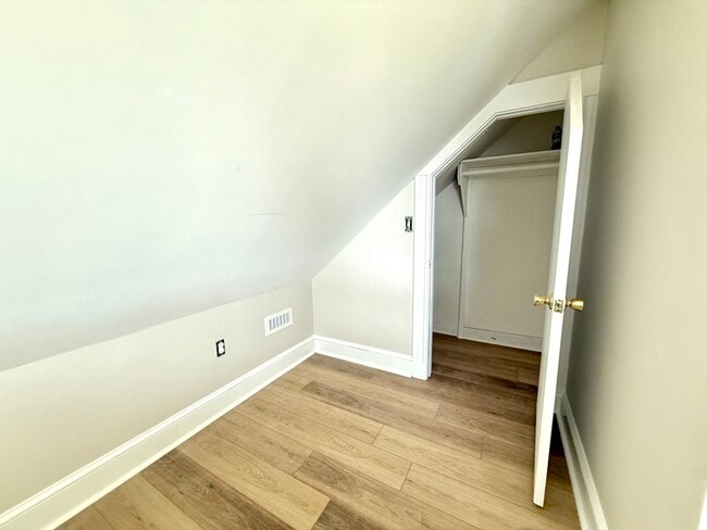 Building Photo - 82 Elmer Rd