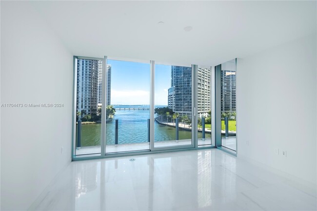 Building Photo - 300 Biscayne Blvd Way