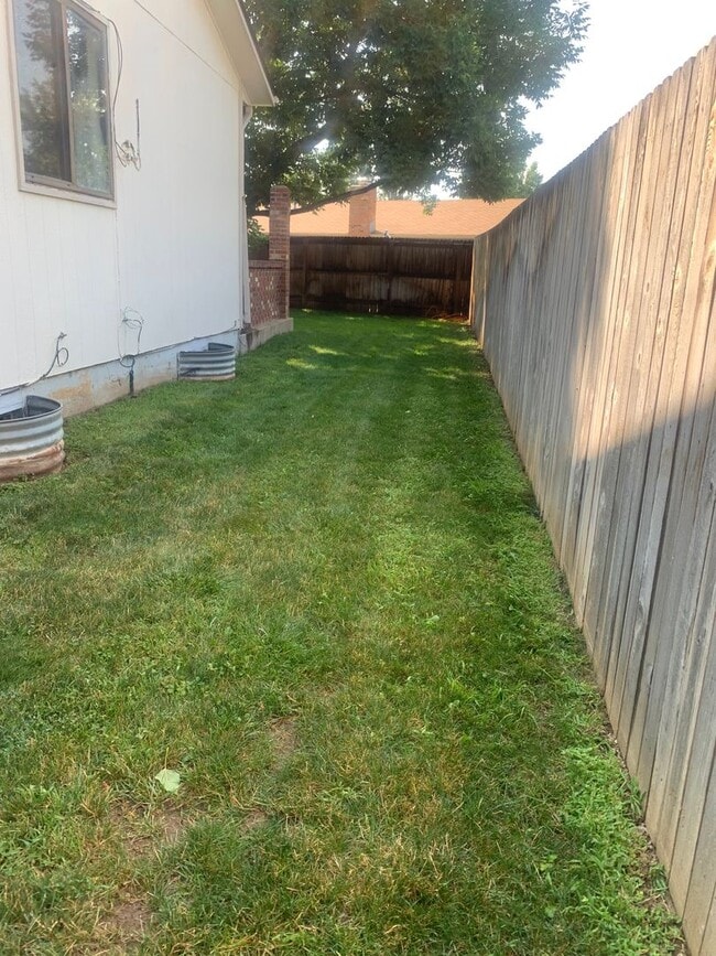 Building Photo - 13884 W 68th Dr