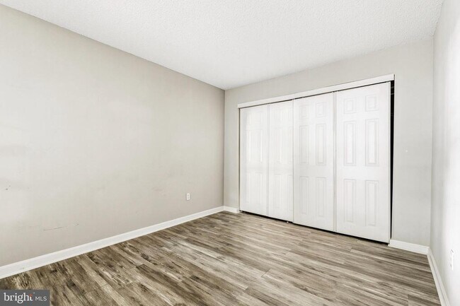 Building Photo - 10531 Beacon Ridge Dr