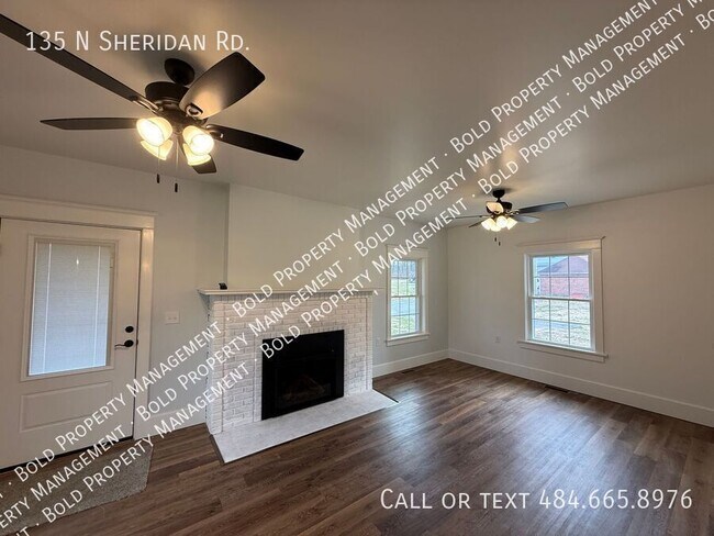 Building Photo - 135 N Sheridan Rd