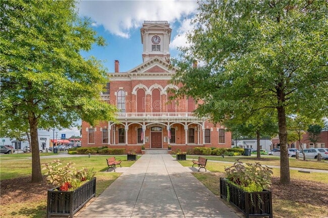 Building Photo - 244 Stonecreek Bnd