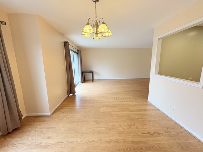Building Photo - 424 Mallard Dr
