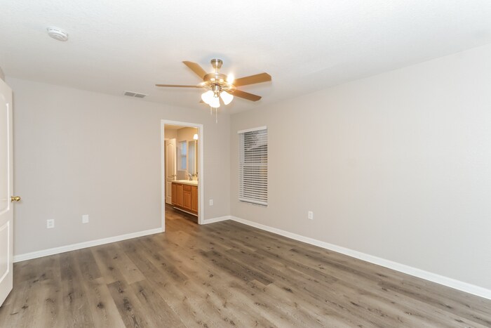 Building Photo - 7661 Canterbury Cir