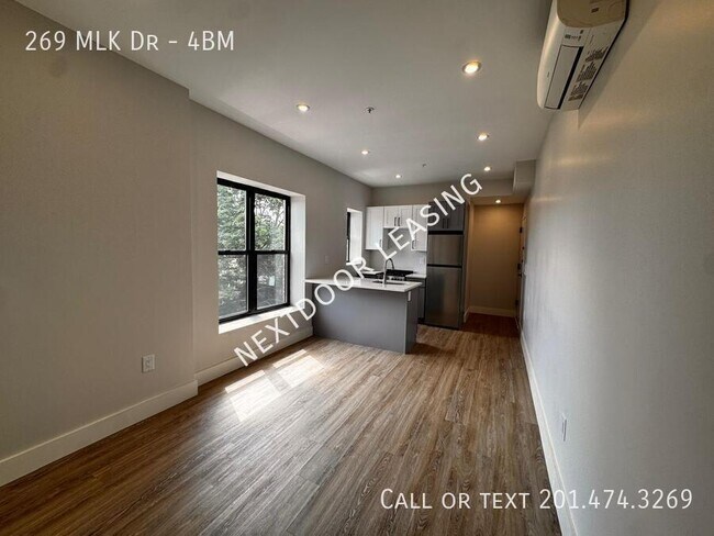 Building Photo - 269 MLK Dr-4BM