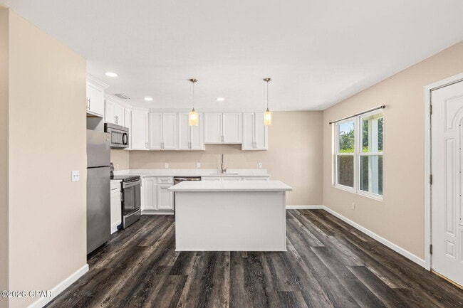 Building Photo - 2716 Oak Hammock Dr