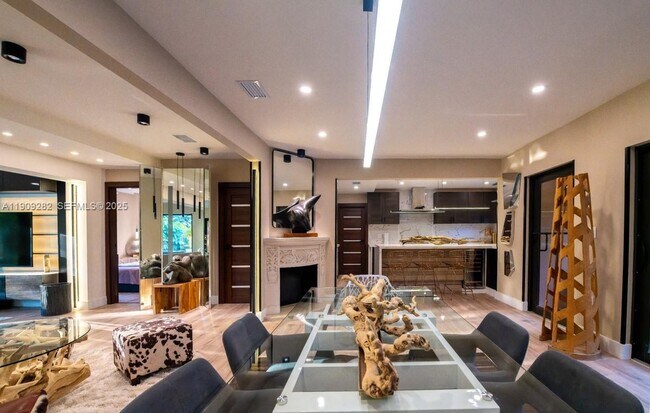 Building Photo - 12330 Griffing Blvd