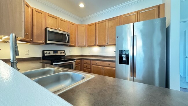 Building Photo - 2nd floor condo in Hearthstone Manor