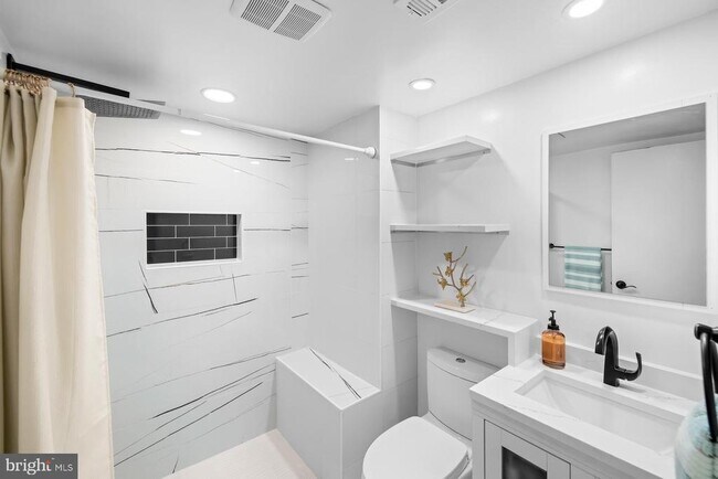 Building Photo - 9820 Georgia Ave