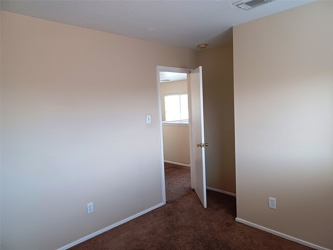 Building Photo - 20526 Patriot Park Ln