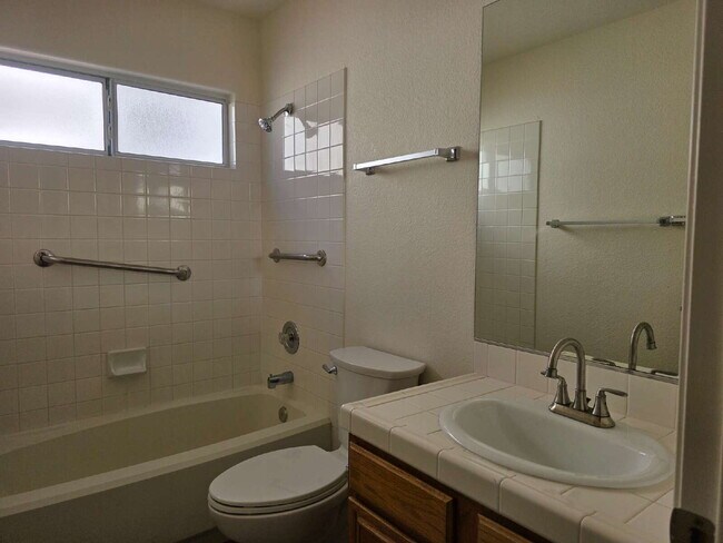 Building Photo - 8712 Cypresswood Ave