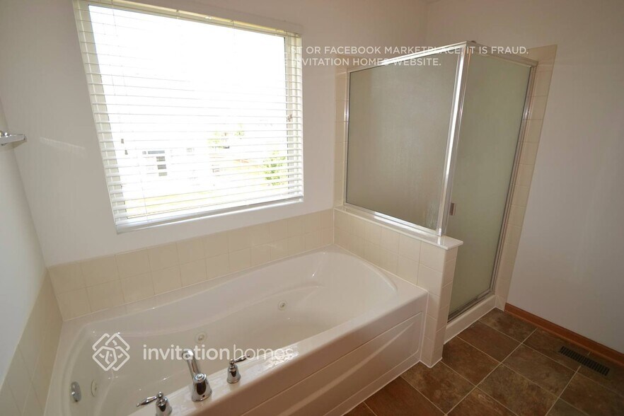 Building Photo - 7913 Cavalier Dr