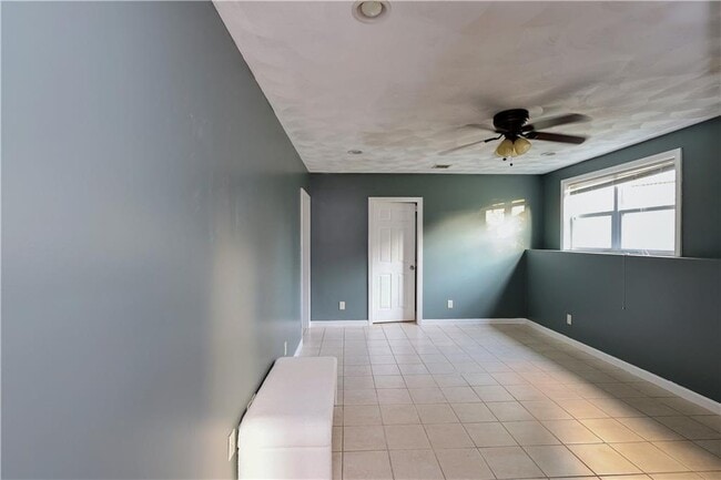 Building Photo - 33 Mc Millen St
