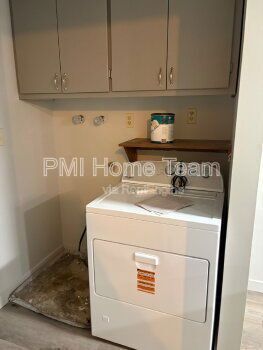 Building Photo - 245 E 200 N