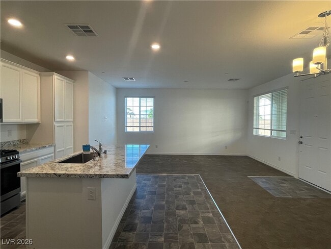 Building Photo - 20 Barbara Ln