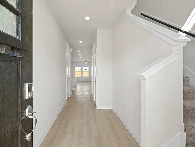 Building Photo - 17235 King Eider Rd