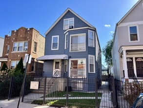 Building Photo - 2915 N Lawndale Ave