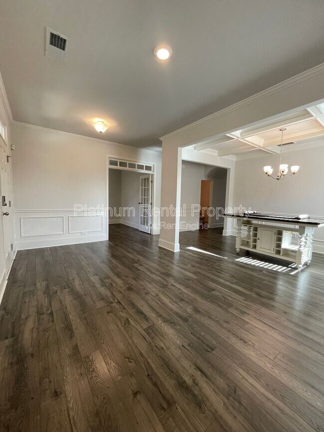 Building Photo - 1616 Chancery Ln