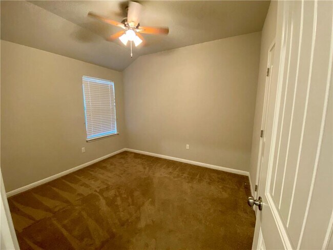Building Photo - 7208 Longford Trail