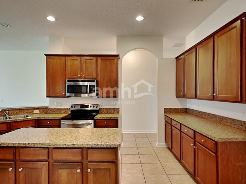 Building Photo - 2532 Creekfront Dr
