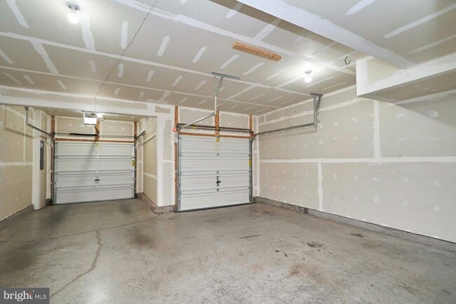Building Photo - 1598 Kinnaird Terrace NE