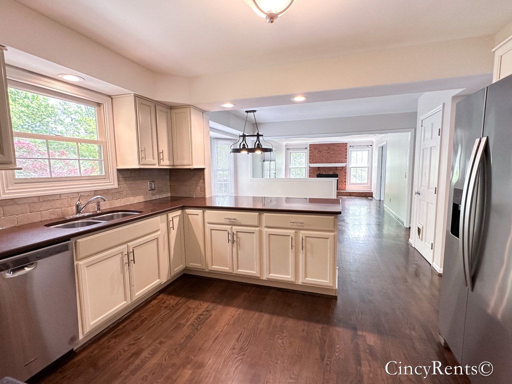 Building Photo - 7982 Lancelot Dr