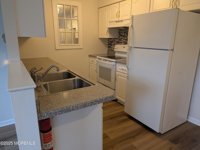 Building Photo - 19 Gibraltar Ct